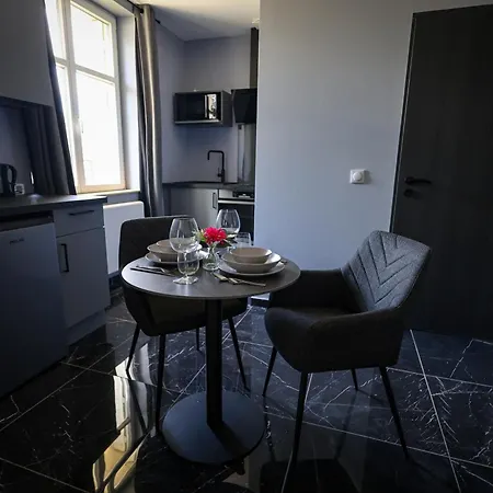 Daire Sensorielles - - Jacuzzi - Sauna - Cinema