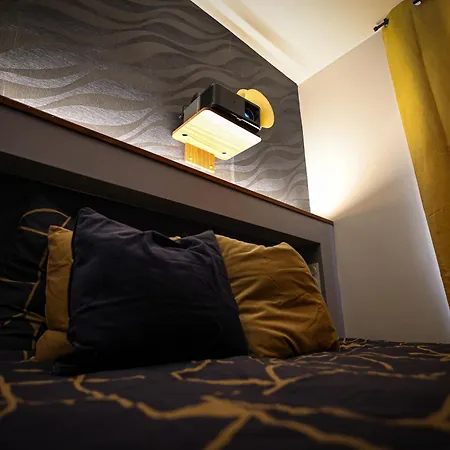Sensorielles - - Jacuzzi - Sauna - Cinema Daire
