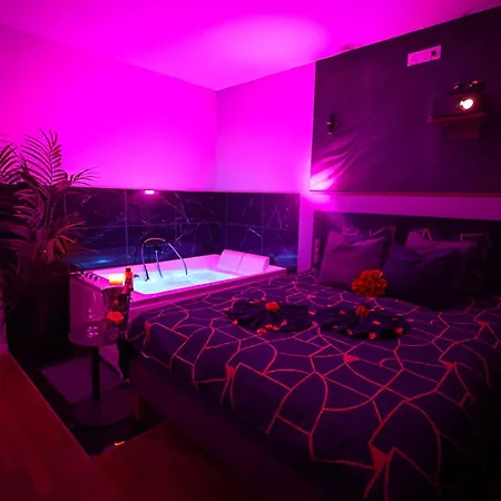 Sensorielles - - Jacuzzi - Sauna - Cinema