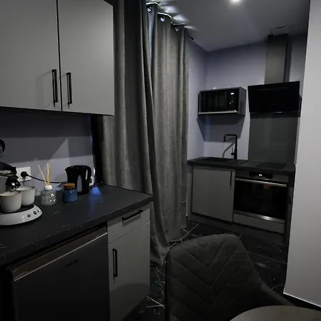 Daire Sensorielles - - Jacuzzi - Sauna - Cinema