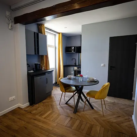 Sensorielles - - Jacuzzi - Sauna - Cinema Daire *