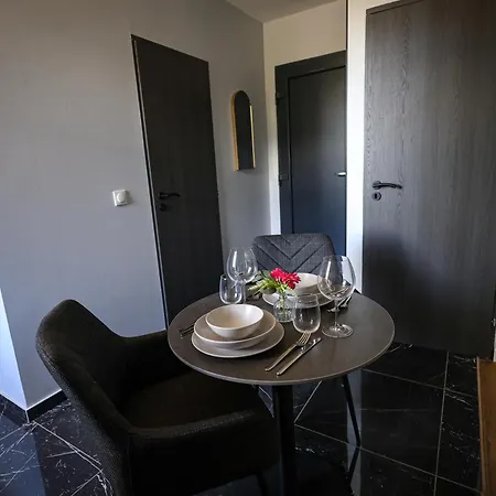 Sensorielles - - Jacuzzi - Sauna - Cinema * Metz