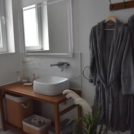 Daire Sensorielles - - Jacuzzi - Sauna - Cinema